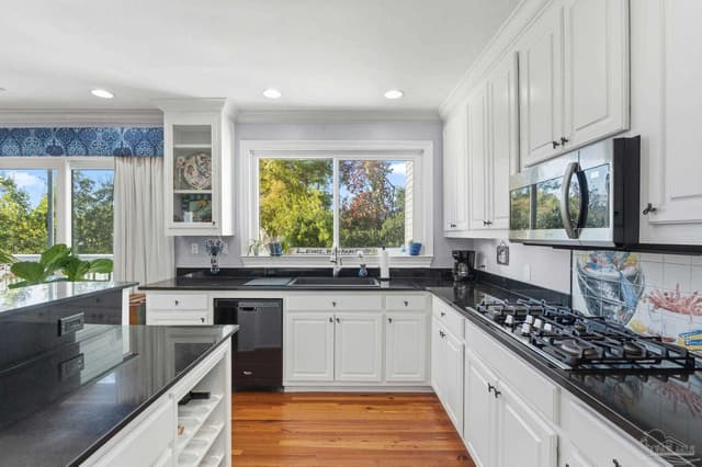 605 Chesapeake Dr, Gulf Breeze FL 32561 photo 17