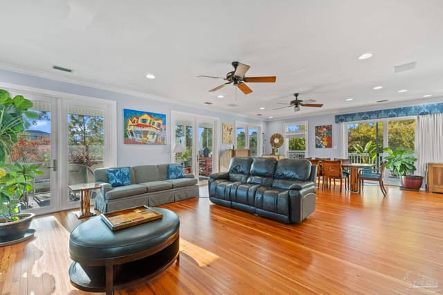 605 Chesapeake Dr, Gulf Breeze FL 32561 photo 3