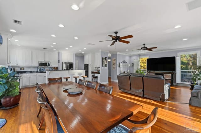 605 Chesapeake Dr, Gulf Breeze FL 32561 photo 14