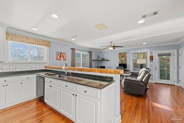 605 Chesapeake Dr, Gulf Breeze FL 32561 photo 55