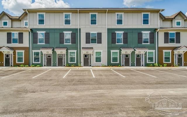 8573 Myslak Way, Pensacola FL 32526 exterior