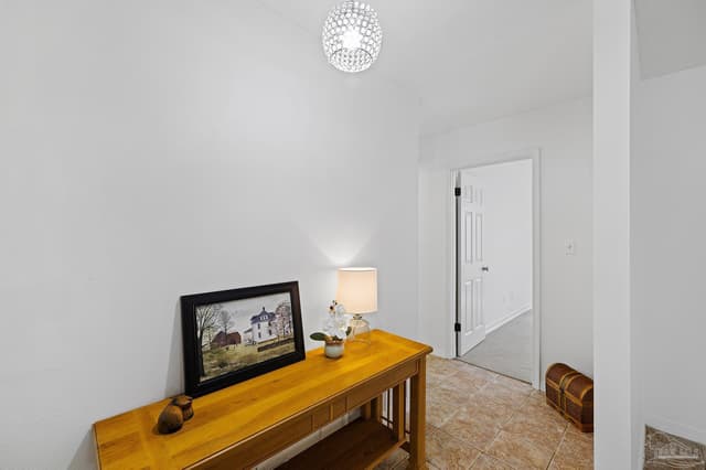 1245 Greenbrier Blvd property photo