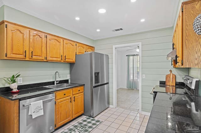 1245 Greenbrier Blvd, Pensacola FL 32514 photo 8