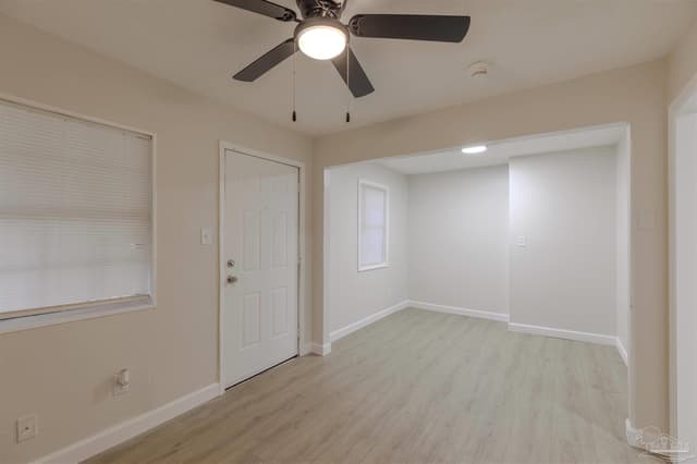825 Booker Ave, Cantonment FL 32533 photo 10