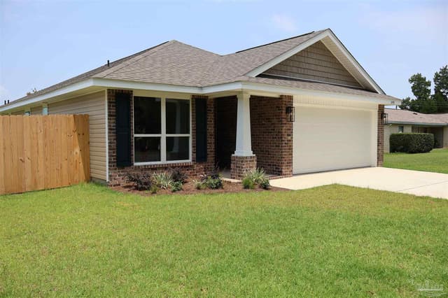 1490 Lansing Dr, Pensacola FL 32504 exterior