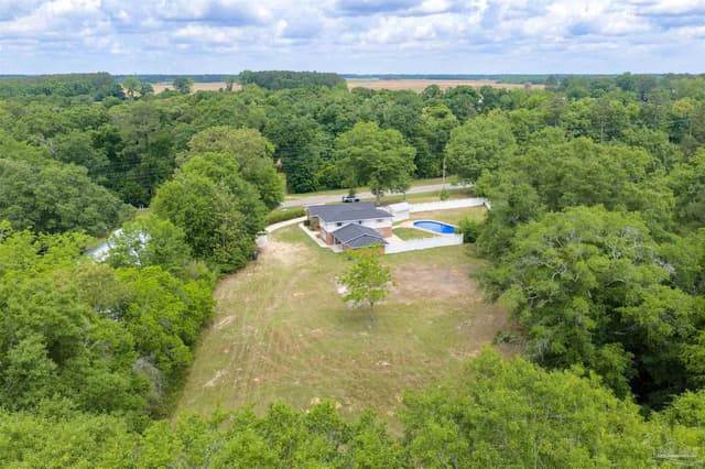 6001 W Hwy 4, Century FL 32535 photo 13