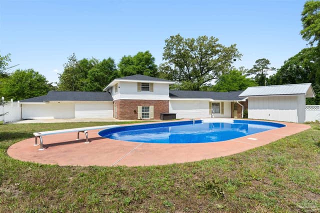 6001 W Hwy 4, Century FL 32535 photo 10
