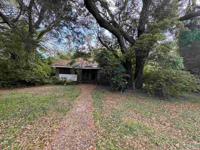 6305 W Jackson St, Pensacola FL 32506 exterior