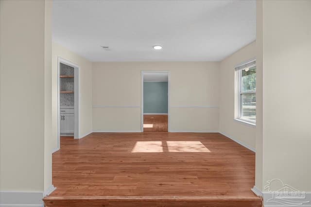 4740 Woodcliff Dr, Pensacola FL 32504 photo 9