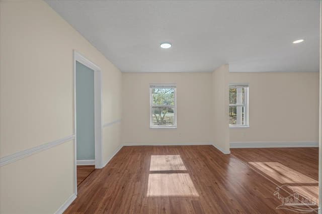 4740 Woodcliff Dr, Pensacola FL 32504 photo 10
