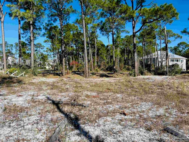 5870 Red Cedar St property photo