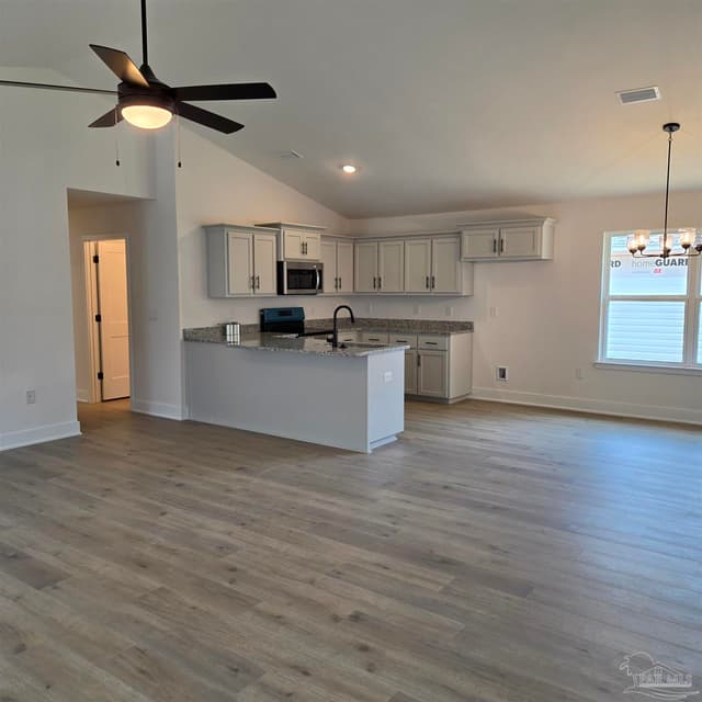 709 Giese Ln # 3 property photo