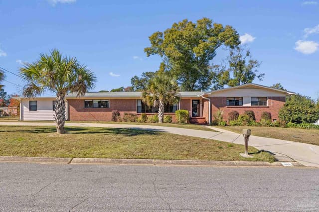 389 Gamarra Rd, Pensacola FL 32503 exterior