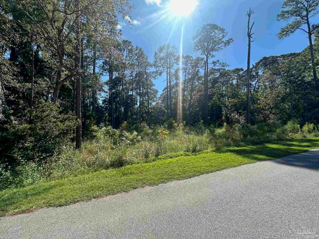 3857 Paradise Bay Dr, Gulf Breeze FL 32563 photo 3
