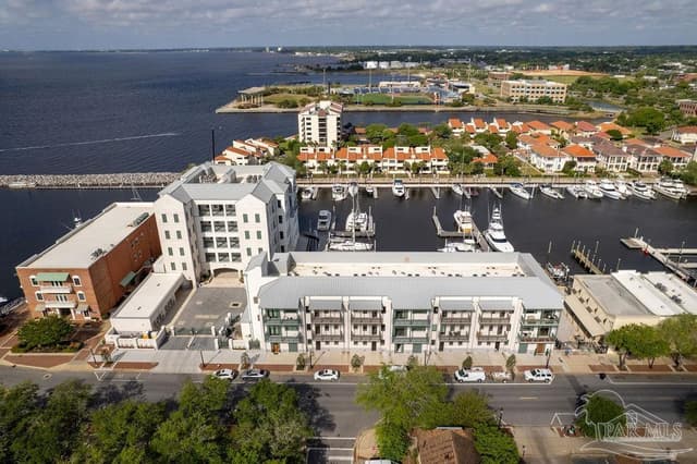 800 S Palafox St # 401, Pensacola FL 32502 exterior