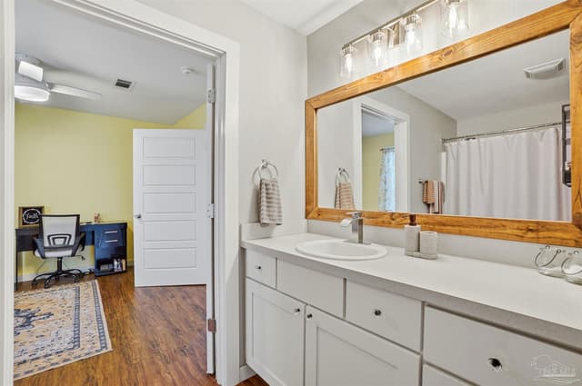 402 Front St, Century FL 32535 photo 23