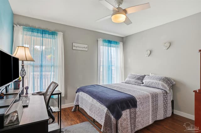 402 Front St, Century FL 32535 photo 18