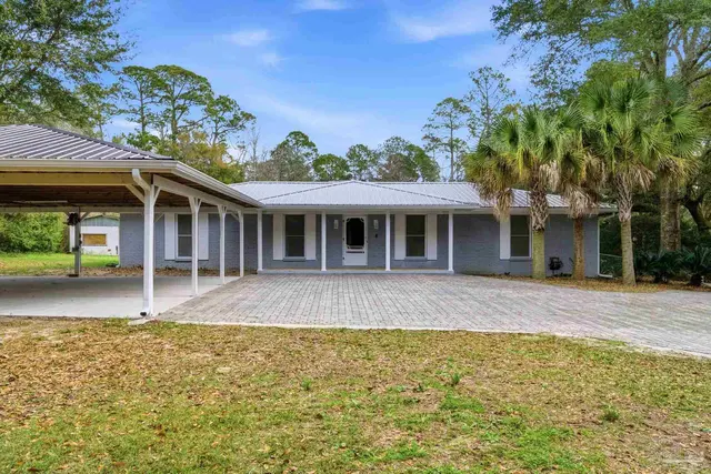 8900 Klondike Rd, Pensacola FL 32526 exterior