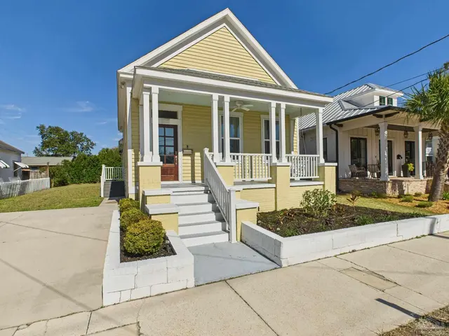 520 Gregory St property photo