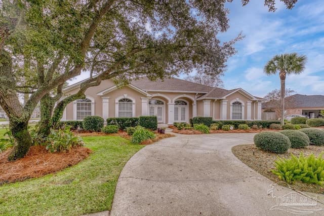 2537 Meek St, Gulf Breeze FL 32563 exterior