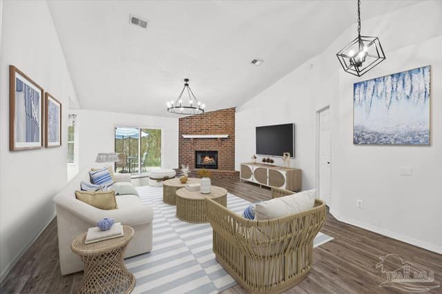 3905 Deerwood Cir property photo