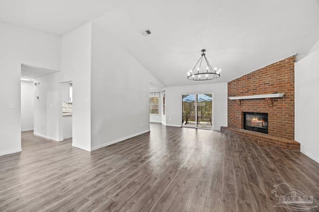 3905 Deerwood Cir, Pace FL 32571 photo 4