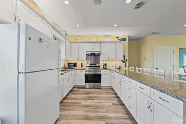 8162 Gulf Blvd, Navarre Beach FL 32566 photo 12