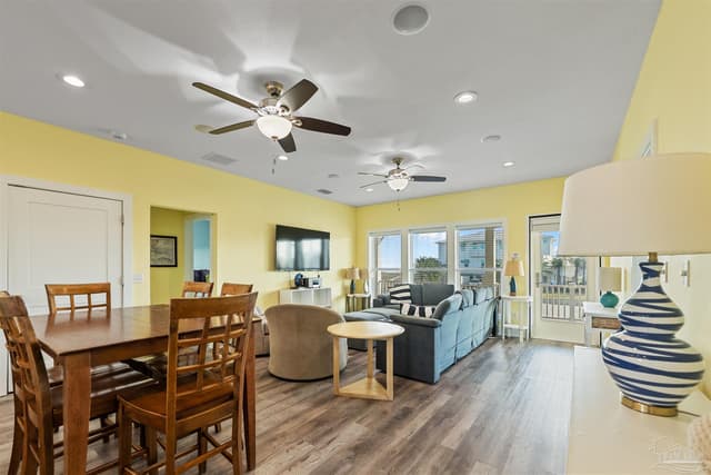8162 Gulf Blvd, Navarre Beach FL 32566 photo 11