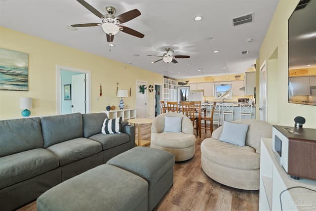 8162 Gulf Blvd, Navarre Beach FL 32566 photo 13