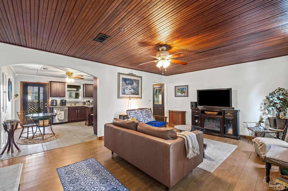 401 N 16th Ave, Pensacola FL 32501 photo 1