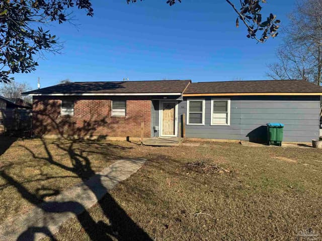 104 Evelyn St property photo