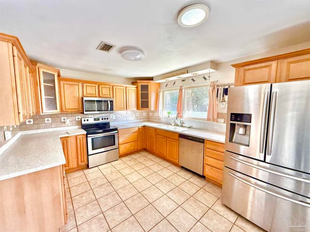 1720 N 61st Ave, Pensacola FL 32506 photo 7