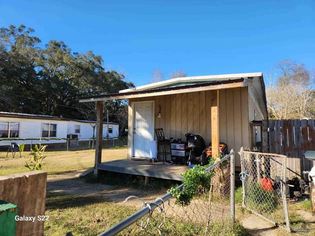 162 Holsberry Ln # 3, Pensacola FL 32534 exterior
