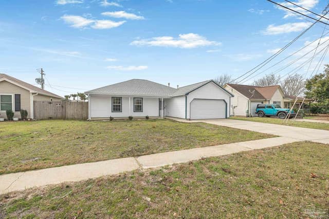 2285 Estate Cir, Navarre FL 32566 photo 5