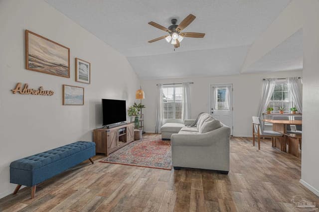 2285 Estate Cir, Navarre FL 32566 photo 9
