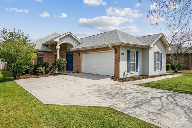 4118 Oak Pointe Dr, Gulf Breeze FL 32563 exterior