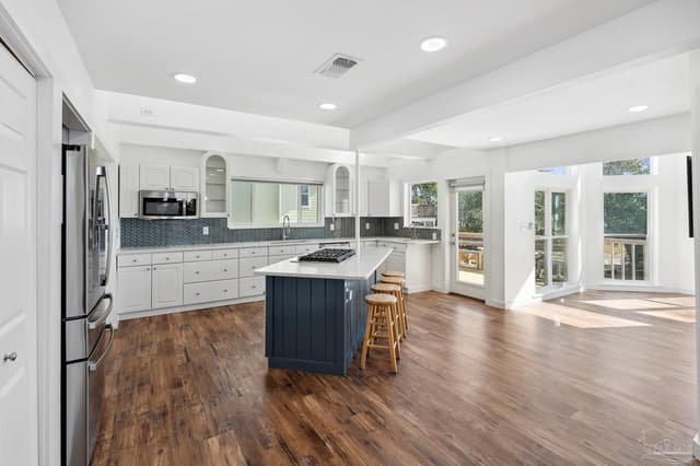 520 Parish Blvd, Mary Esther FL 32569 photo 2