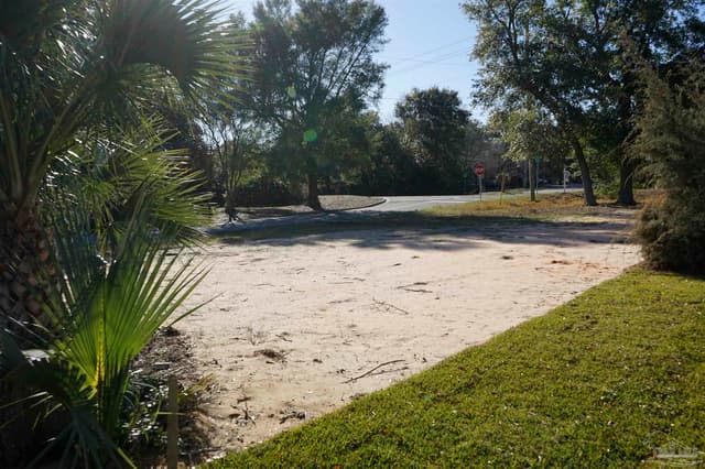 900 Scenic Hwy property photo