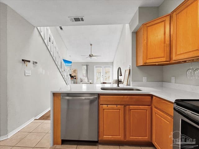 5001 Grande Dr # 823, Pensacola FL 32504 photo 8