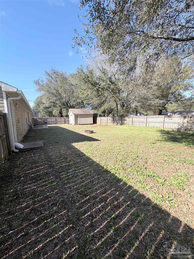 4252 Castille Ave, Milton FL 32571 photo 17