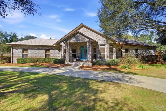 5790 Sunflower Ave, Milton FL 32570 exterior