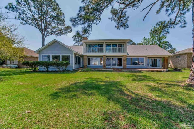 5202 Pale Moon Dr, Pensacola FL 32507 exterior