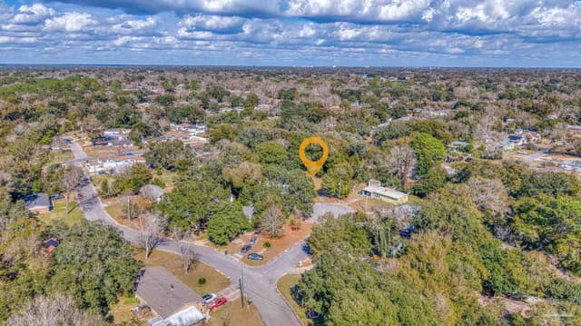 514 S Edgewood Cir, Pensacola FL 32506 photo 8
