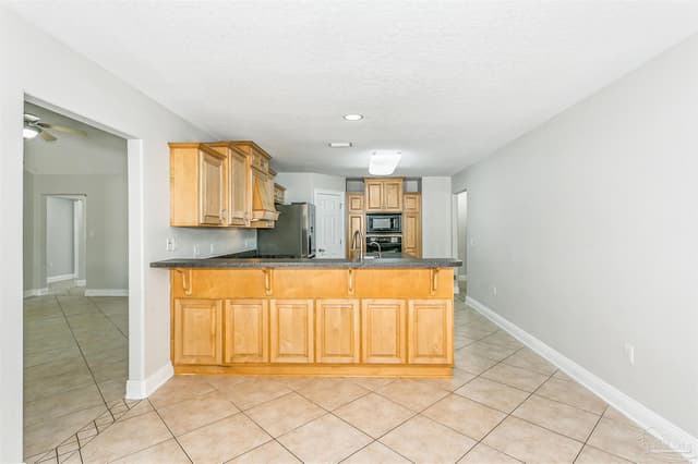 5643 Dunbar Cir, Milton FL 32583 photo 11