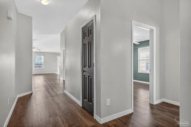 627 Saleta St property photo