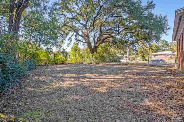 6589 Cedar St, Milton FL 32570 photo 9