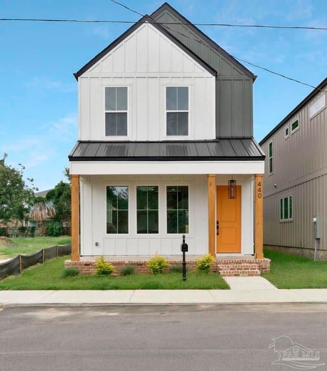 440 W Wright St, Pensacola FL 32501 exterior