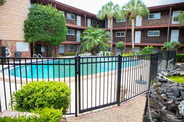 300 Bayou Blvd # 106, Pensacola FL 32503 photo 13
