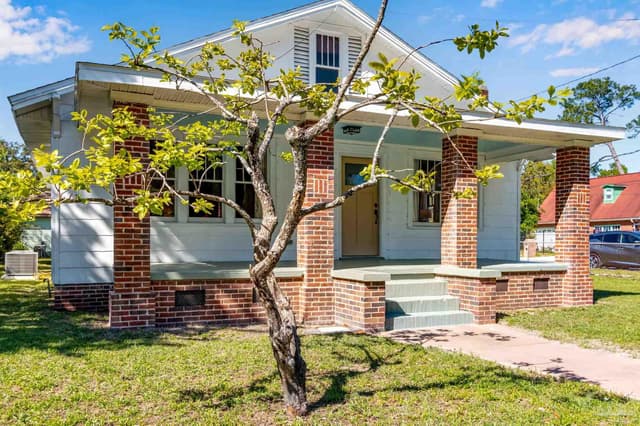 2500 W Jackson St, Pensacola FL 32505 photo 3