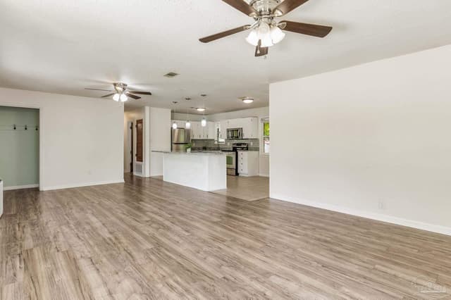 3255 Newton Dr, Pensacola FL 32503 photo 10
